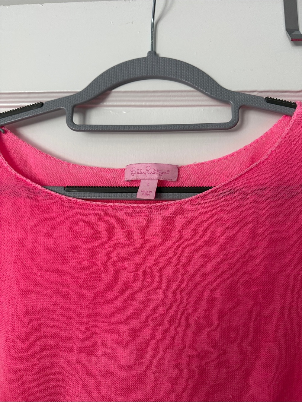 Lilly Pulitzer Hot Pink Lightweight Long Sleeve Top - Picture 2 of 2